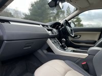 USED 2017 17 LAND ROVER RANGE ROVER EVOQUE 2.0 ED4 SE TECH 5d 148 BHP (Two-Tone Full Ivory and Black Leather) !! NATIONWIDE DELIVERY AVAILABLE !!