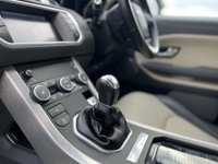 USED 2017 17 LAND ROVER RANGE ROVER EVOQUE 2.0 ED4 SE TECH 5d 148 BHP (Two-Tone Full Ivory and Black Leather) !! NATIONWIDE DELIVERY AVAILABLE !!