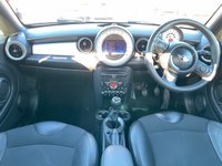USED 2012 62 MINI COUPE 1.6 COOPER 2d 120 BHP CHILLI AND MEDIA PACK