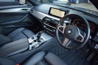 USED 2020 20 BMW 5 SERIES 3.0 530D M SPORT 4d 261 BHP HUD / M SPORT+ & TECH PACKS