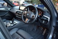 USED 2020 20 BMW 5 SERIES 3.0 530D M SPORT 4d 261 BHP HUD / M SPORT+ & TECH PACKS