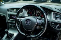 USED 2014 14 VOLKSWAGEN GOLF 1.6 SE TDI BLUEMOTION TECHNOLOGY 3d 103 BHP FSH +