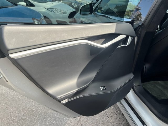 2018 TESLA MODEL S - Photo 7