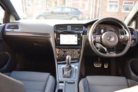 USED 2020 20 VOLKSWAGEN GOLF 2.0 R TSI 4MOTION DSG 5d 296 BHP PANORAMIC ROOF / 19" PRETORIA