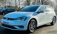 USED 2018 68 VOLKSWAGEN GOLF 1.6 SE NAVIGATION TDI BLUEMOTION TECHNOLOGY DSG 5d 114 BHP DSG - SAT NAV - CRUISE CONTROL - BLUETOOTH