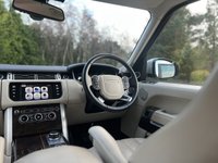USED 2014 14 LAND ROVER RANGE ROVER 4.4 SDV8 (340) Vogue SE 5dr Automatic (Black Stealth Pack / 4 Zone Climate) !! NATIONWIDE DELIVERY AVAILABLE !!