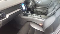 USED 2019 69 VOLVO V60 2.0 T4 MOMENTUM PLUS 5d 188 BHP 