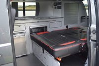 USED 2019 19 VOLKSWAGEN TRANSPORTER 2.0 T28 TDI P/V HIGHLINE BMT 101 BHP Luxury 4 Berth Campervan