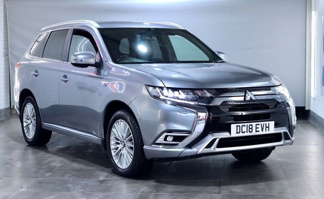 2018 18 Mitsubishi Outlander 2.4 PHEV 4H 5d 207 BHP