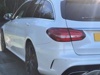 USED 2017 66 MERCEDES-BENZ C-CLASS 2.1 C300 H AMG LINE PREMIUM PLUS 5d 204 BHP 