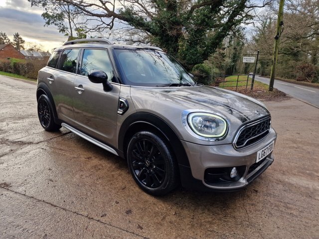 2017 67 MINI Countryman 2.0 COOPER S 5d 189 BHP