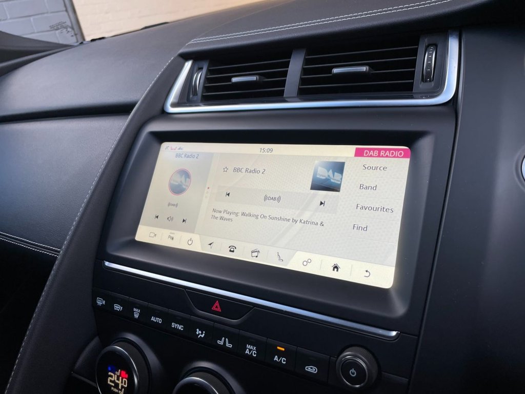 USED 2019 69 JAGUAR E-PACE 2.0 R-DYNAMIC S 5d 148 BHP 