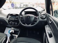 USED 2019 69 RENAULT CAPTUR 0.9 PLAY TCE 5d 89 BHP 2 KEYS+1 OWNER FROM NEW+HISTORY+AIR CON+BLUETOOTH+ALLOYS+APPS+USB+MEDIA+AUX+DAB