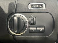 USED 2013 13 LAND ROVER DISCOVERY 3.0 4 SDV6 HSE 5d 255 BHP Striking Santorini Black . Ivory full leather