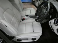 USED 2018 68 MERCEDES-BENZ GLA-CLASS 1.6 GLA 200 SPORT EXECUTIVE 5d 154 BHP SAT NAV LEATHER HEATED SEATS PARKING SENSORS 6 MONTHS GOLD WARRANTY