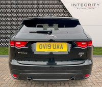 USED 2019 19 JAGUAR F-PACE 2.0 PORTFOLIO AWD 5d 238 BHP PAN ROOF / APPLE CARPLAY / ANDROID