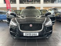 USED 2019 19 JAGUAR F-PACE 2.0 PORTFOLIO AWD 5d 238 BHP PAN ROOF / APPLE CARPLAY / ANDROID