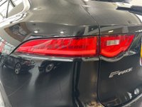 USED 2019 19 JAGUAR F-PACE 2.0 PORTFOLIO AWD 5d 238 BHP PAN ROOF / APPLE CARPLAY / ANDROID
