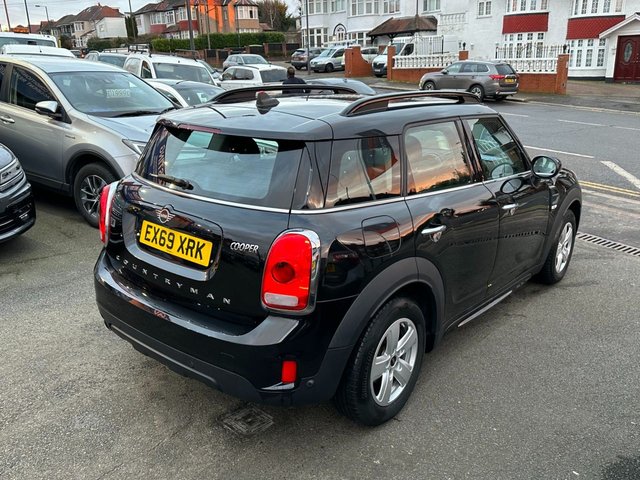 View our MINI COUNTRYMAN