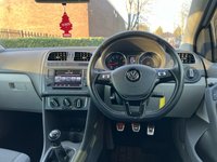USED 2015 64 VOLKSWAGEN POLO 1.2 SE DESIGN TSI 5d 90 BHP 