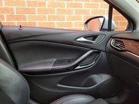 USED 2015 65 VAUXHALL ASTRA 1.4 ELITE NAV 5d 148 BHP 