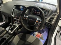 USED 2013 13 FORD FOCUS 1.0 ZETEC 5d 124 BHP &pound;30 TAX!, Bluetooth!, Air Con!