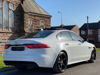 USED 2016 16 JAGUAR XF 2.0 R-SPORT 4d 177 BHP 