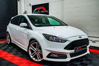 USED 2017 G FORD FOCUS 2.0 ST-2 5d 247 BHP FSH + 2 KEYS