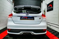 USED 2017 G FORD FOCUS 2.0 ST-2 5d 247 BHP FSH + 2 KEYS