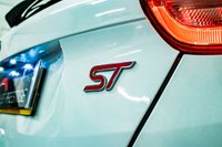 USED 2017 G FORD FOCUS 2.0 ST-2 5d 247 BHP FSH + 2 KEYS