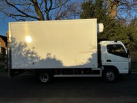 USED 2018 18 MITSUBISHI FUSO CANTER 3.0 7C15 34 148 BHP 7.5T EURO 6 AUTOMATIC 15FT FRIDGE/FREEZER BOX VAN (WITH TAILLFT) PARTITION+TAILLIFT+ EURO 6+