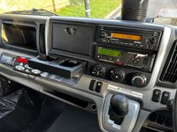 USED 2018 18 MITSUBISHI FUSO CANTER 3.0 7C15 34 148 BHP 7.5T EURO 6 AUTOMATIC 15FT FRIDGE/FREEZER BOX VAN (WITH TAILLFT) PARTITION+TAILLIFT+ EURO 6+