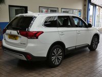 USED 2019 19 MITSUBISHI OUTLANDER 2.0 4 5d 148 BHP 4WD 7 SEATS SAT NAV LEATHER HEATED SEATS REAR VIEW CAMERA 1 OWNER MITSUBISHI WARRANTY TILL AUG 2024