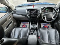 USED 2018 18 MITSUBISHI L200 2.4 DI-D 4WD WARRIOR DCB 178 BHP ** NO VAT * *  SAT NAV ** LOW MILES