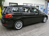 USED 2018 68 BMW 2 SERIES 1.5 218I LUXURY GRAN TOURER 5d 139 BHP STUNNING BLACK WITH BEIGE LEATHER 7 SEATS SAT NAV CRUISE CONTROL PARKING SENSORS 1 OWNER 6 MONTHS GOLD WARRANTY