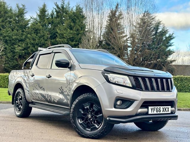 2016 66 Nissan Navara 2.3 DCI TEKNA 4X4 SHR DCB 190 BHP