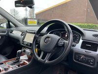 USED 2012 62 VOLKSWAGEN TOUAREG 3.0 V6 SE TDI BLUEMOTION TECHNOLOGY 5d 242 BHP 