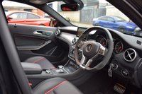 USED 2014 64 MERCEDES-BENZ GLA-CLASS 2.0 GLA45 AMG 4MATIC 5d 360 BHP AERO PACK / PAN ROOF / FMBSH