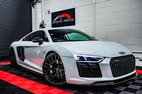 USED 2016 16 AUDI R8 5.2 V10 PLUS QUATTRO 2d 602 BHP MASSIVE SPEC