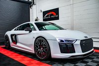 USED 2016 16 AUDI R8 5.2 V10 PLUS QUATTRO 2d 602 BHP MASSIVE SPEC