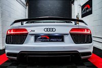 USED 2016 16 AUDI R8 5.2 V10 PLUS QUATTRO 2d 602 BHP MASSIVE SPEC