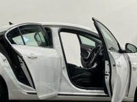 USED 2011 61 VAUXHALL INSIGNIA 2.0 SRI NAV CDTI 5d 158 BHP 2.0 SRI  NAV CDTI