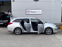 USED 2015 15 TOYOTA AURIS 1.8 VVT-I EXCEL 5d 98 BHP FULL TOYOTA HISTORY | CAMERA | SAT NAV | PAN ROOF