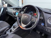 USED 2015 15 TOYOTA AURIS 1.8 VVT-I EXCEL 5d 98 BHP FULL TOYOTA HISTORY | CAMERA | SAT NAV | PAN ROOF