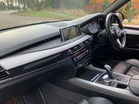 USED 2015 65 BMW X5 XDRIVE40D M SPORT 'HUGE SPECIFICATION' 2015/65reg BMW X5 X-DRIVE 40D M/SPORT AUTOMATIC WITH PADDLE SHIFT - 7 SEATER - NAVIGATION - PANORAMIC GLASS ROOF - FULL DAKOTA LEATHER - 20 INCH UPGRADE ALLOYS - REAR CAMERA - 2 FORMER KEEPERS - FULL SERVICE HISTORY