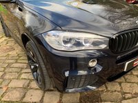 USED 2015 65 BMW X5 XDRIVE40D M SPORT 'HUGE SPECIFICATION' 2015/65reg BMW X5 X-DRIVE 40D M/SPORT AUTOMATIC WITH PADDLE SHIFT - 7 SEATER - NAVIGATION - PANORAMIC GLASS ROOF - FULL DAKOTA LEATHER - 20 INCH UPGRADE ALLOYS - REAR CAMERA - 2 FORMER KEEPERS - FULL SERVICE HISTORY
