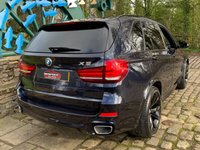 USED 2015 65 BMW X5 XDRIVE40D M SPORT 'HUGE SPECIFICATION' 2015/65reg BMW X5 X-DRIVE 40D M/SPORT AUTOMATIC WITH PADDLE SHIFT - 7 SEATER - NAVIGATION - PANORAMIC GLASS ROOF - FULL DAKOTA LEATHER - 20 INCH UPGRADE ALLOYS - REAR CAMERA - 2 FORMER KEEPERS - FULL SERVICE HISTORY