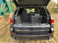 USED 2015 65 BMW X5 XDRIVE40D M SPORT 'HUGE SPECIFICATION' 2015/65reg BMW X5 X-DRIVE 40D M/SPORT AUTOMATIC WITH PADDLE SHIFT - 7 SEATER - NAVIGATION - PANORAMIC GLASS ROOF - FULL DAKOTA LEATHER - 20 INCH UPGRADE ALLOYS - REAR CAMERA - 2 FORMER KEEPERS - FULL SERVICE HISTORY