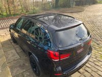 USED 2015 65 BMW X5 XDRIVE40D M SPORT 'HUGE SPECIFICATION' 2015/65reg BMW X5 X-DRIVE 40D M/SPORT AUTOMATIC WITH PADDLE SHIFT - 7 SEATER - NAVIGATION - PANORAMIC GLASS ROOF - FULL DAKOTA LEATHER - 20 INCH UPGRADE ALLOYS - REAR CAMERA - 2 FORMER KEEPERS - FULL SERVICE HISTORY