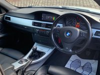 USED 2011 61 BMW 3 SERIES 3.0 325D M SPORT 2d 202 BHP HUGE SPECIFICATION OVER &pound;7K ADDITIONAL SPEC - DAKOTA BLACK LEATHER - 19 INCH UPGRADE ALLOYS - SATELLITE NAVIGATION - PDC PARK ASSIST - DAB RADIO - SERVICE HISTORY